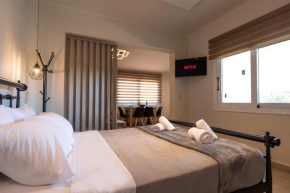 Demi's Apartments Near Athen's Airport